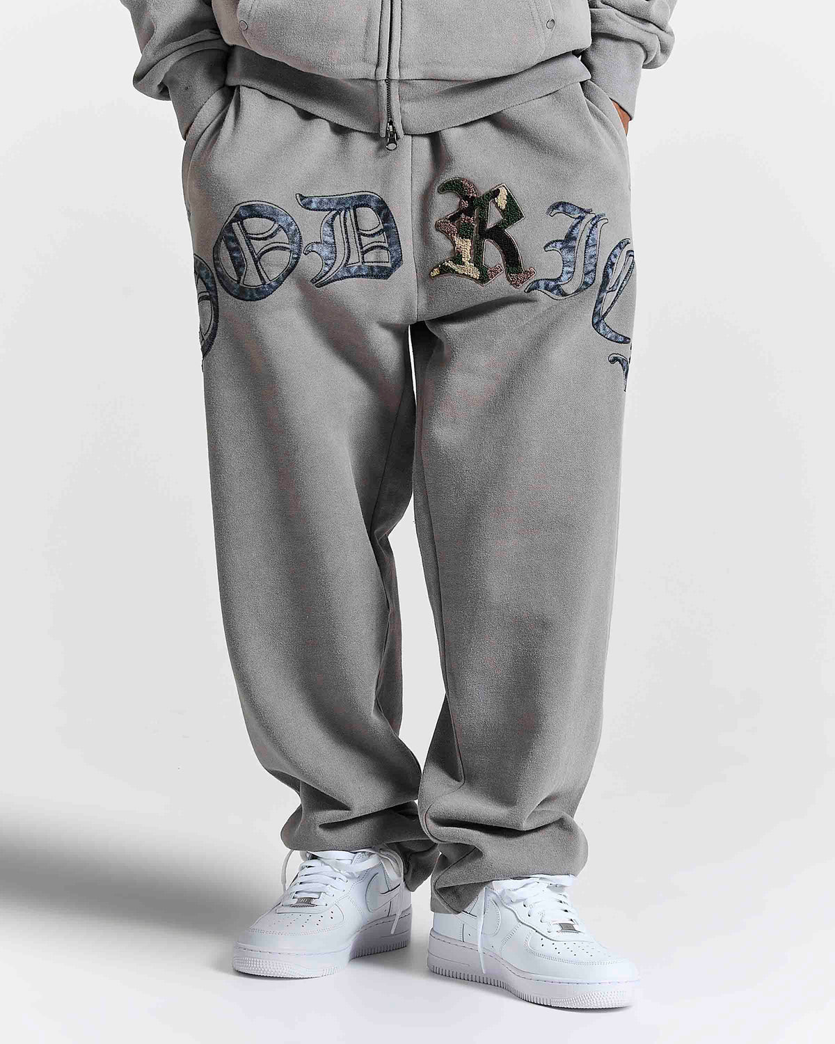 Jogger Inkfall oversize con orlo aperto - Silent Storm/Nero/Camo