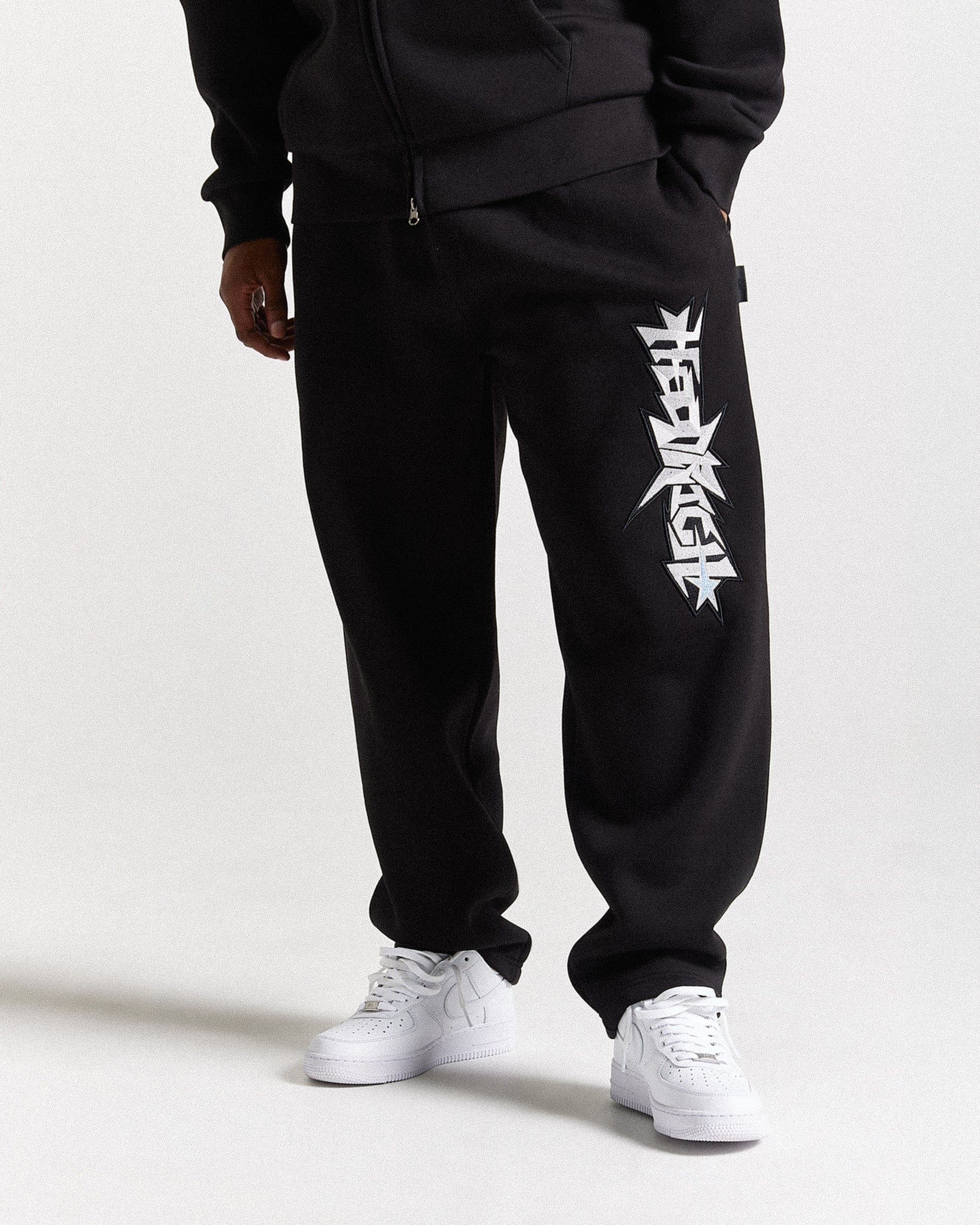 Triluxe Oversized Jogger - Black/White