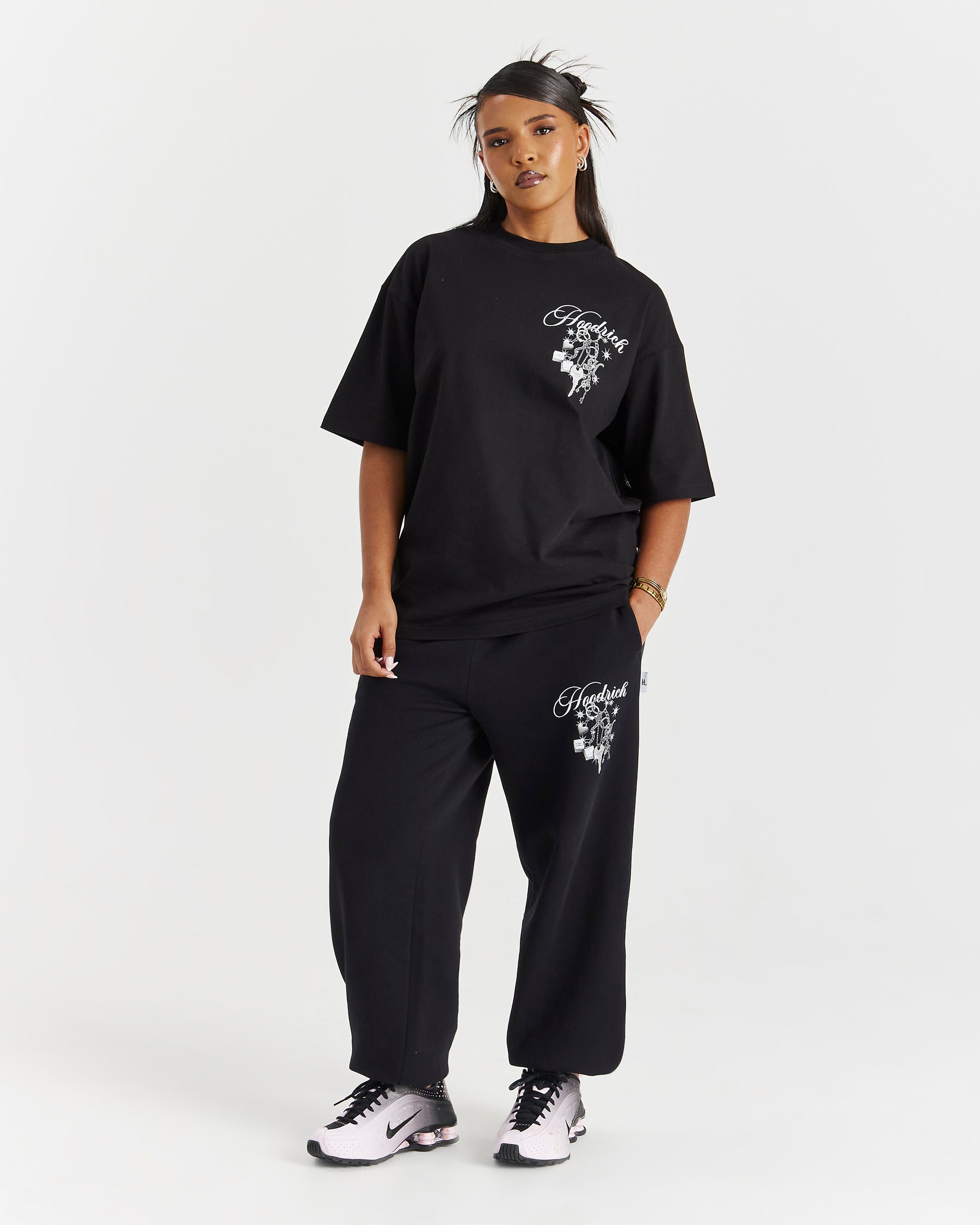 Lyra Oversized T-Shirt - Black/Rhinestone/Pink