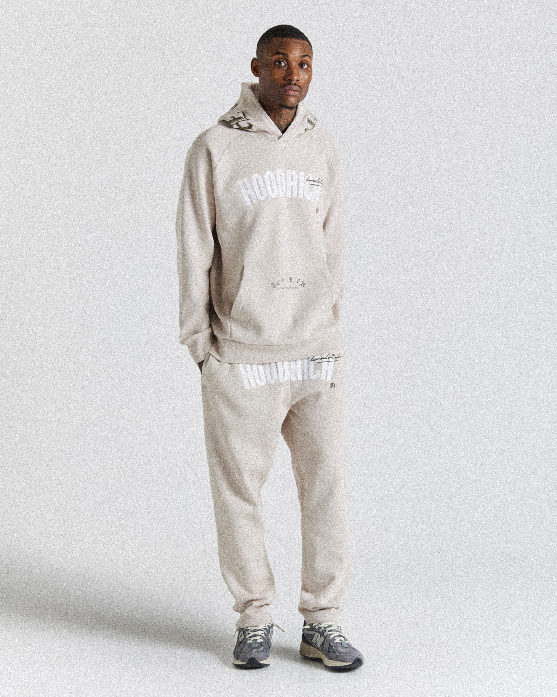 Stature Hoodie - Beige/White