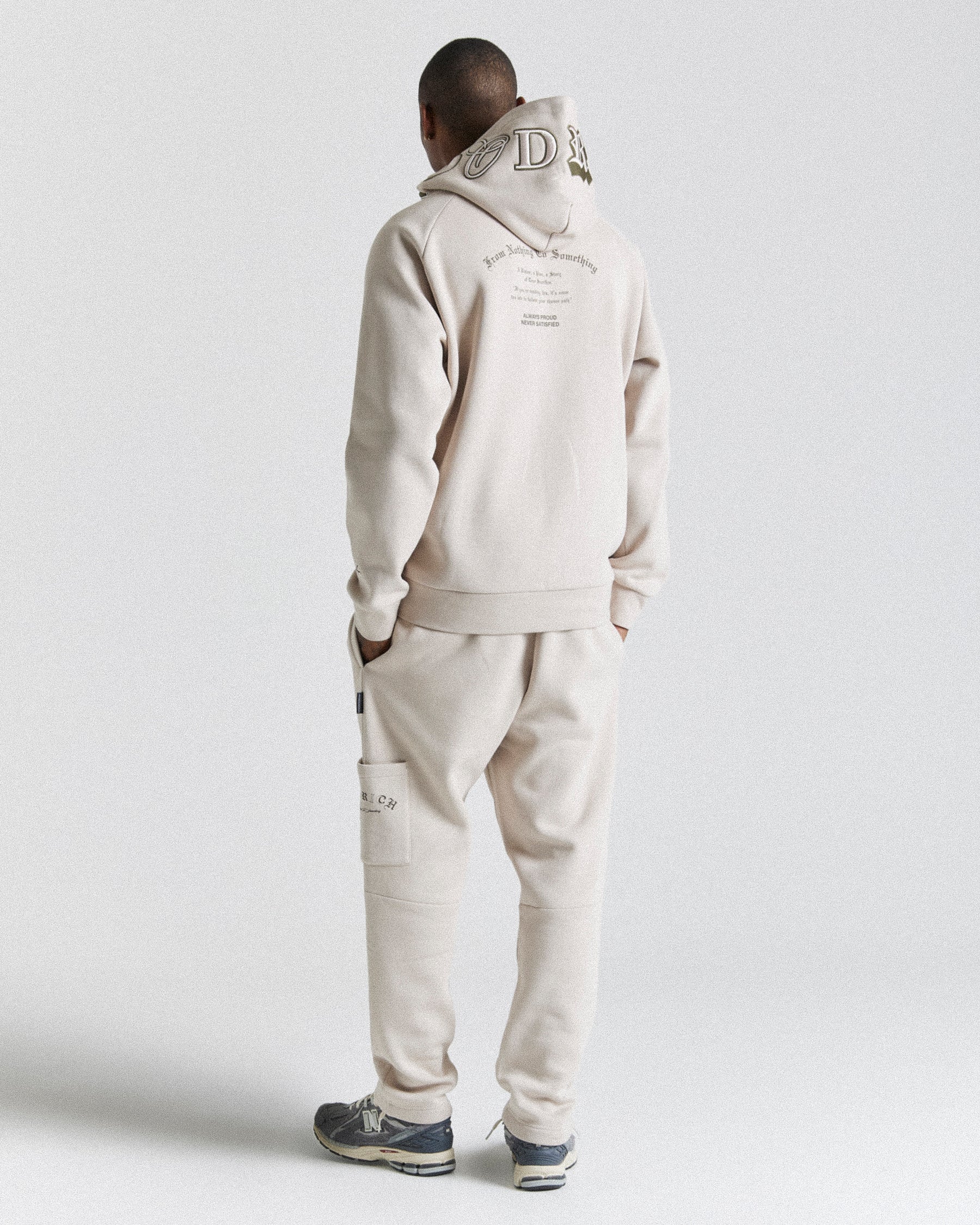 Stature Hoodie - Beige/White