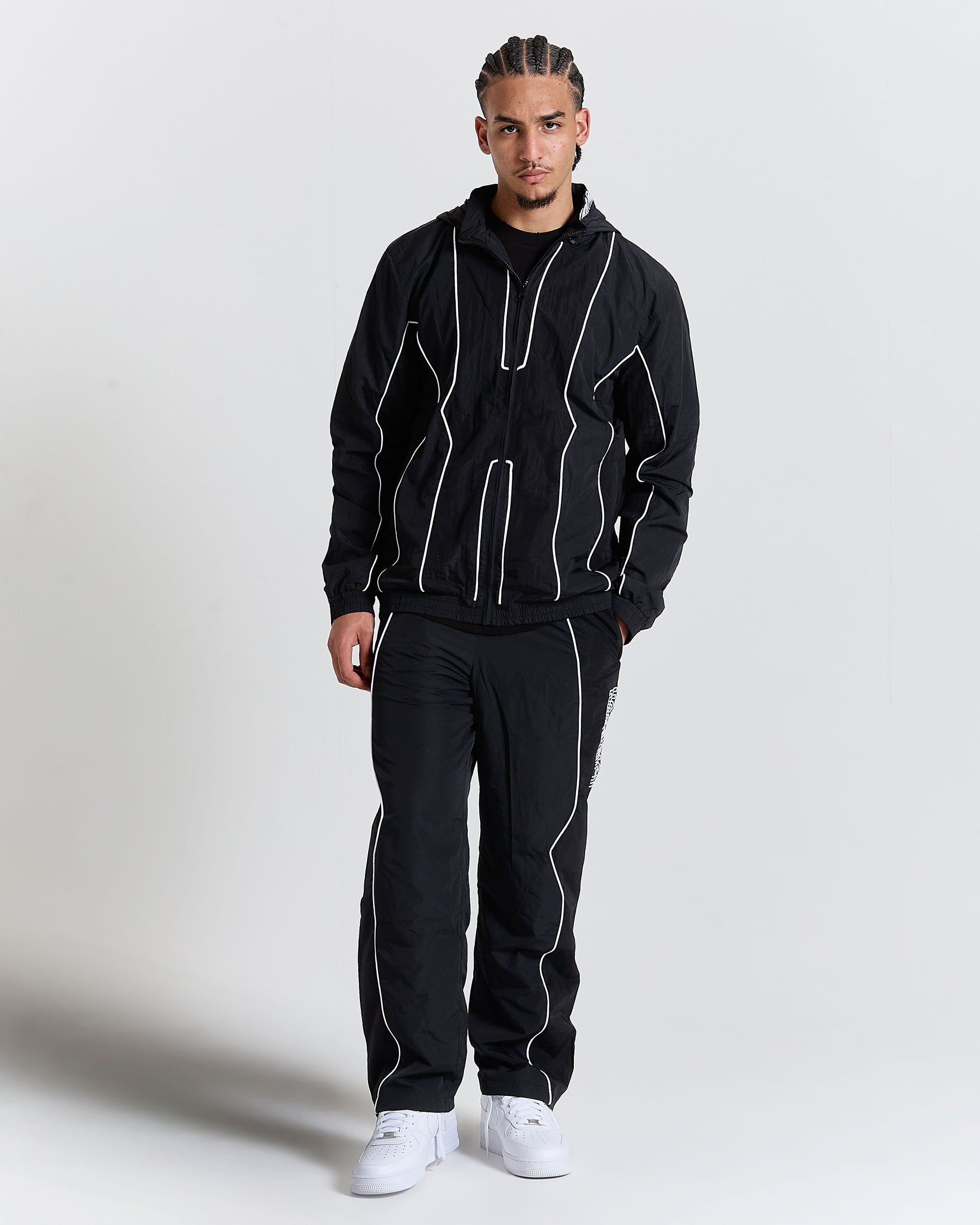 Chaser H Panel Windbreaker - Black