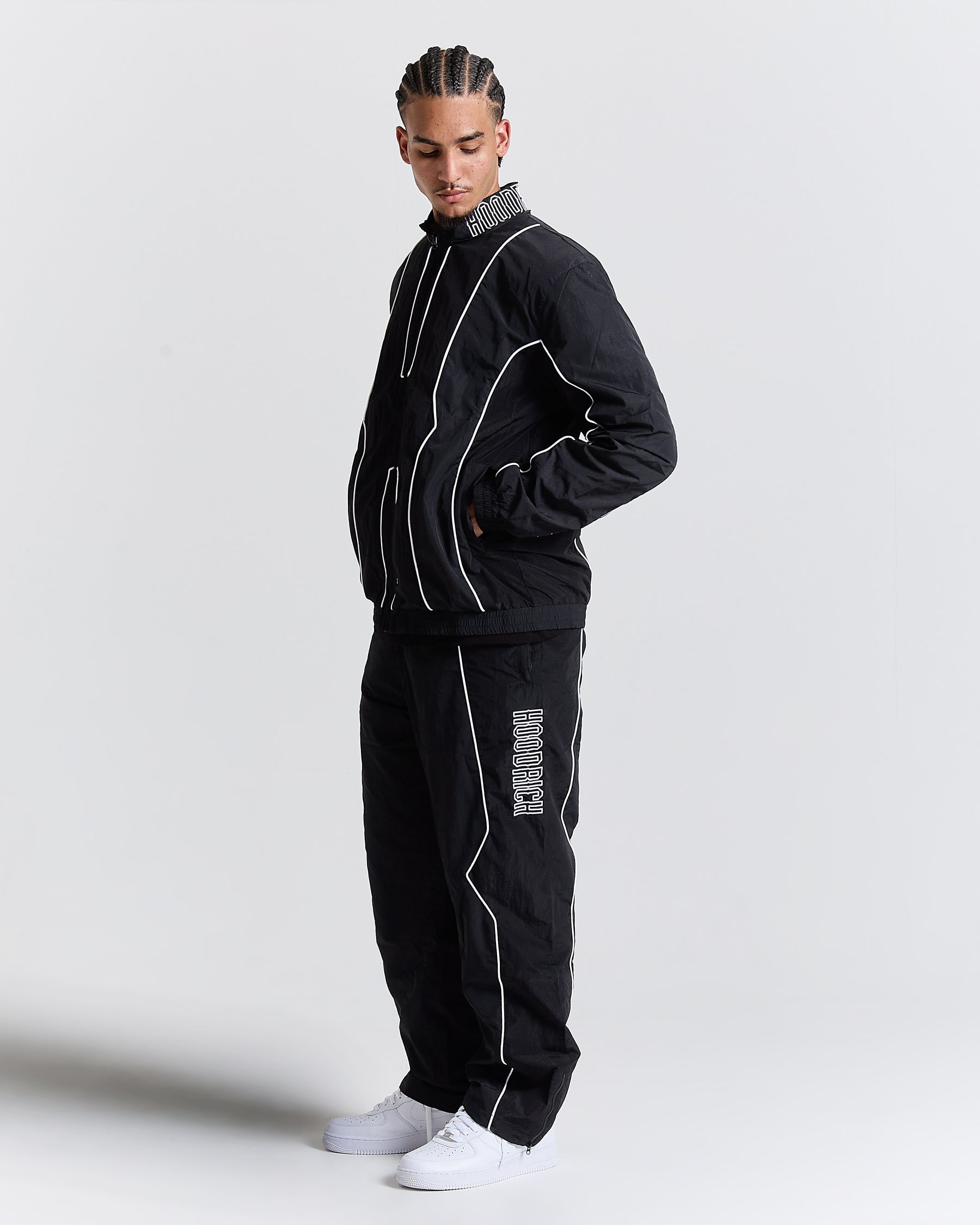 Chaser H Panel Windbreaker - Black