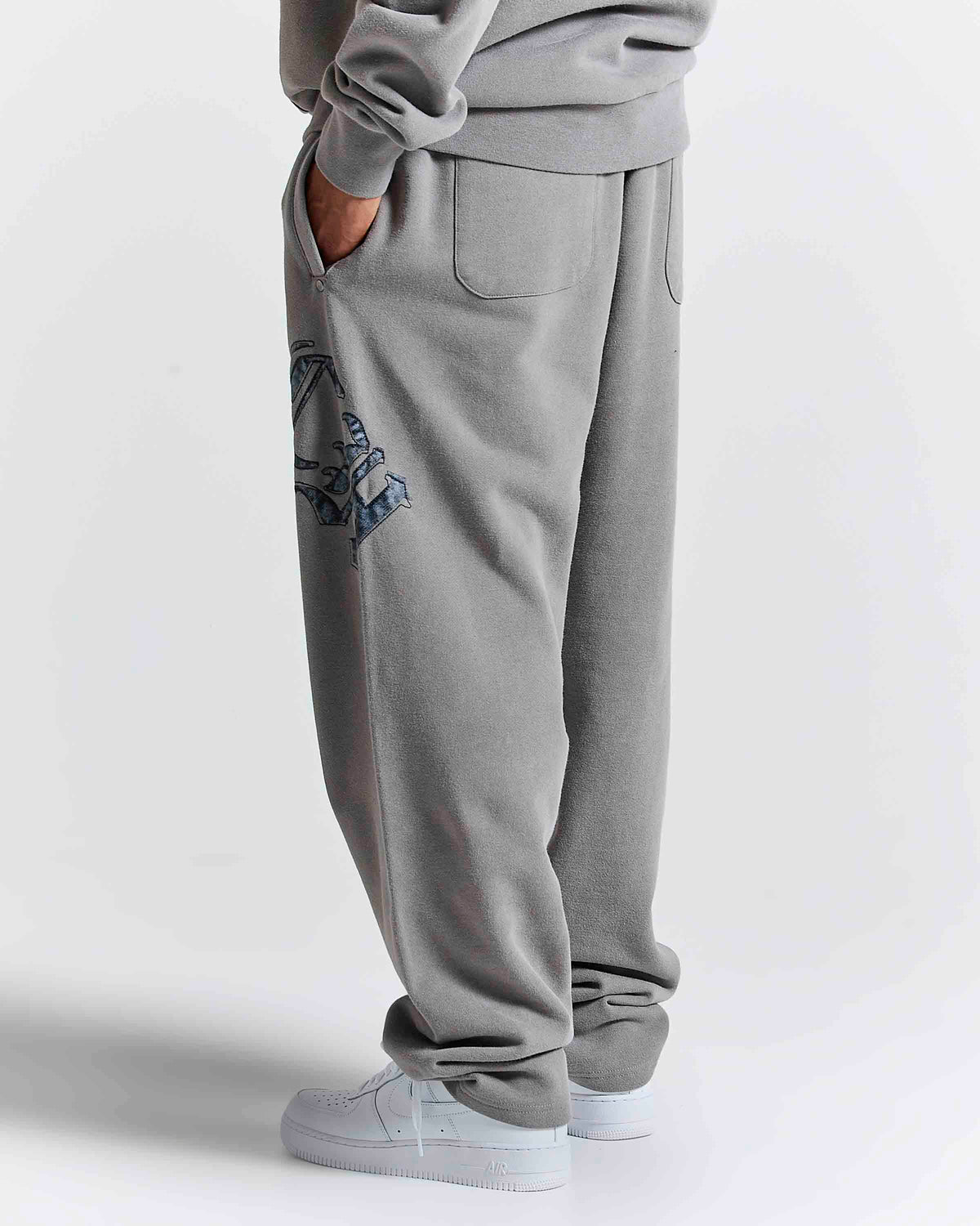 Jogger Inkfall oversize con orlo aperto - Silent Storm/Nero/Camo