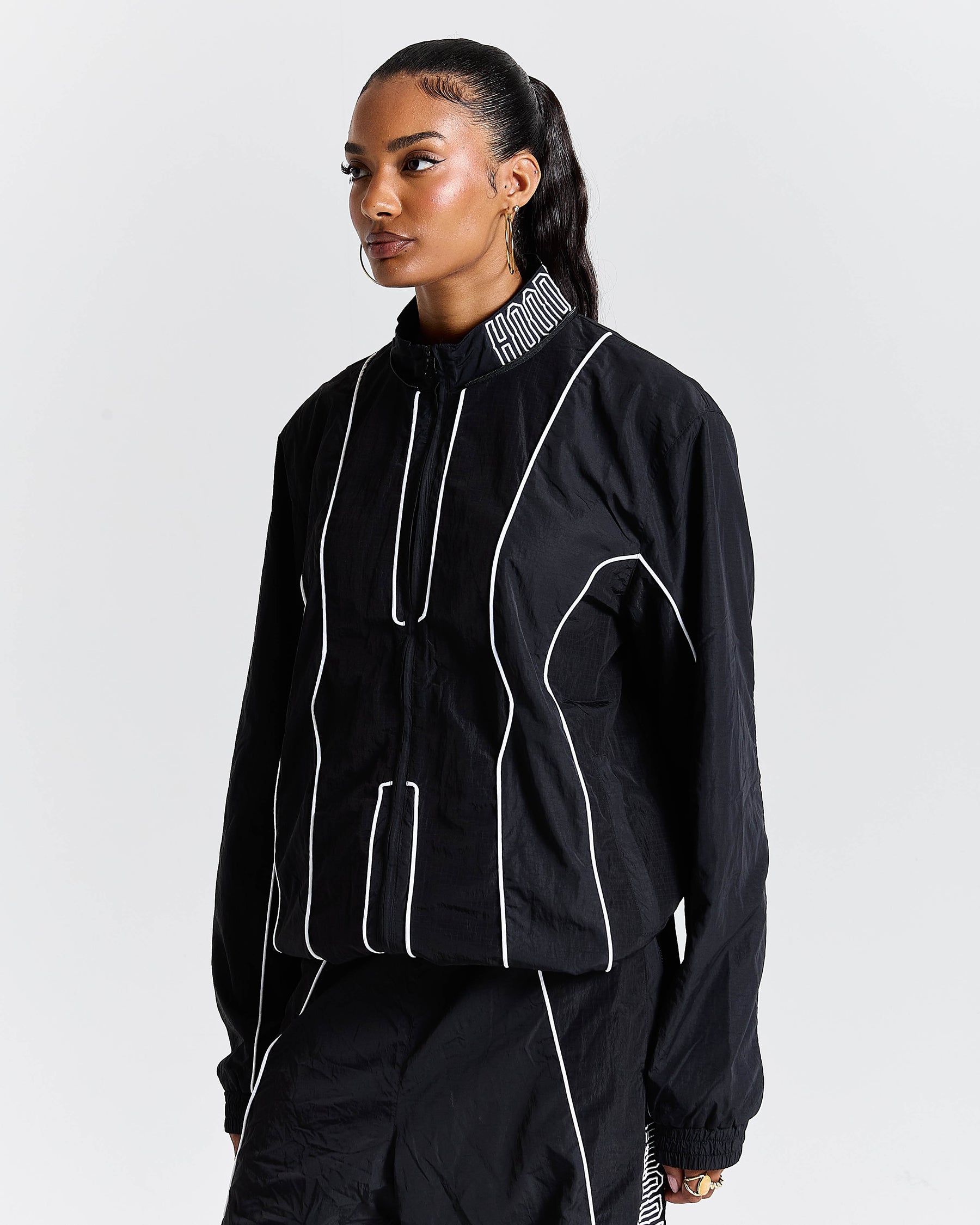 Chaser H Panel Windbreaker - Black