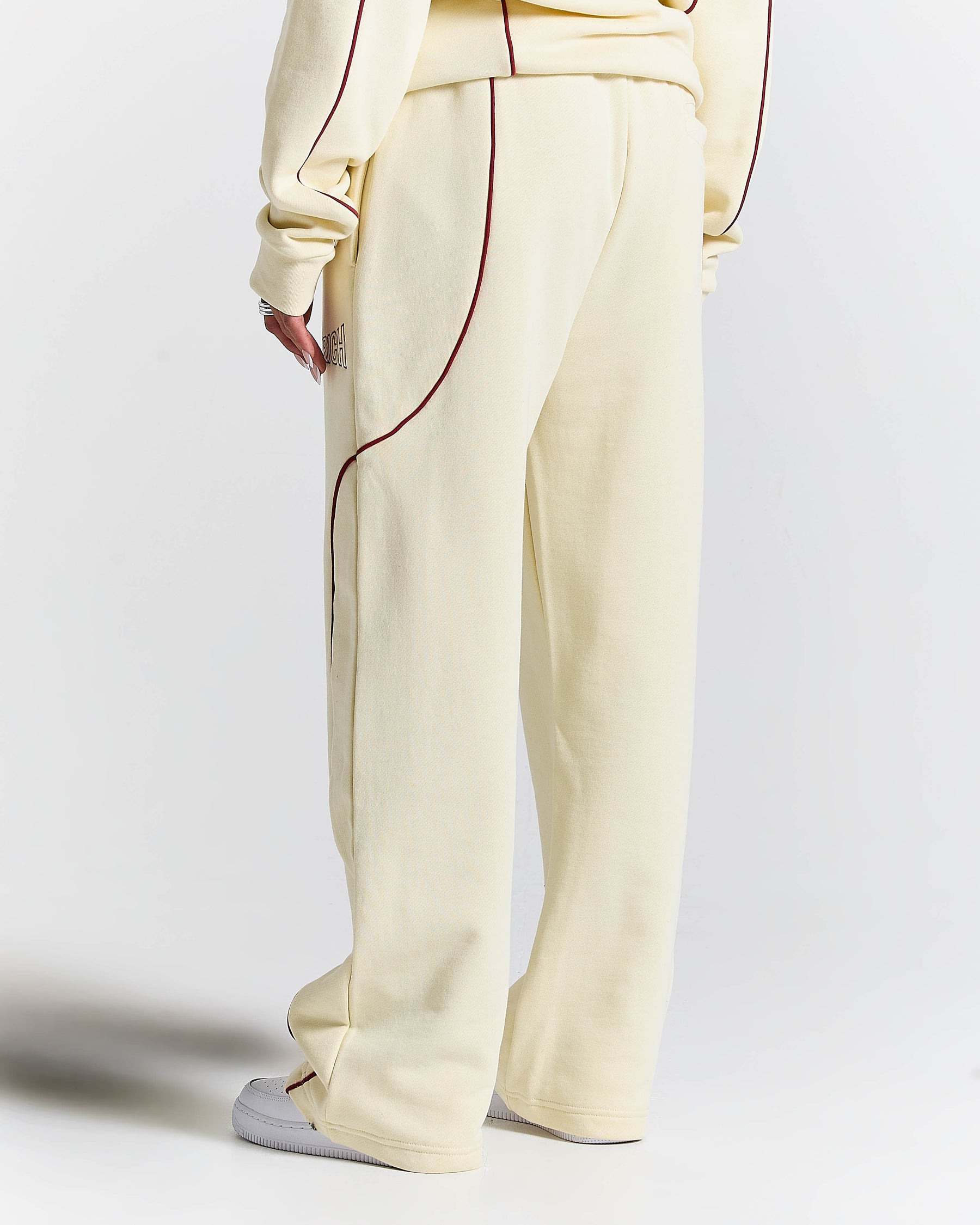 Trace Oversized Jogger - Ivory