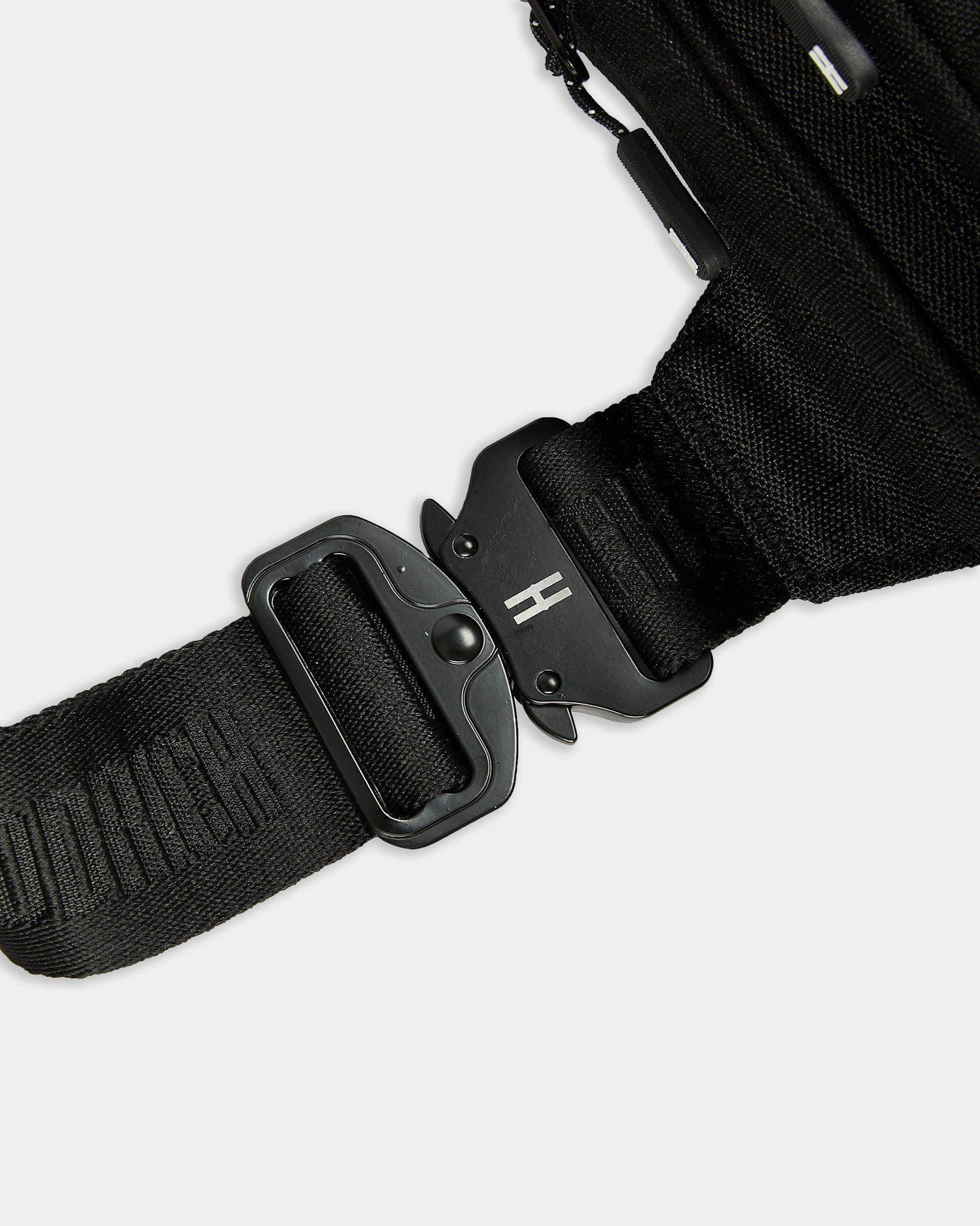 Shade Oversized Clip Mini Bag - Black/Reflective