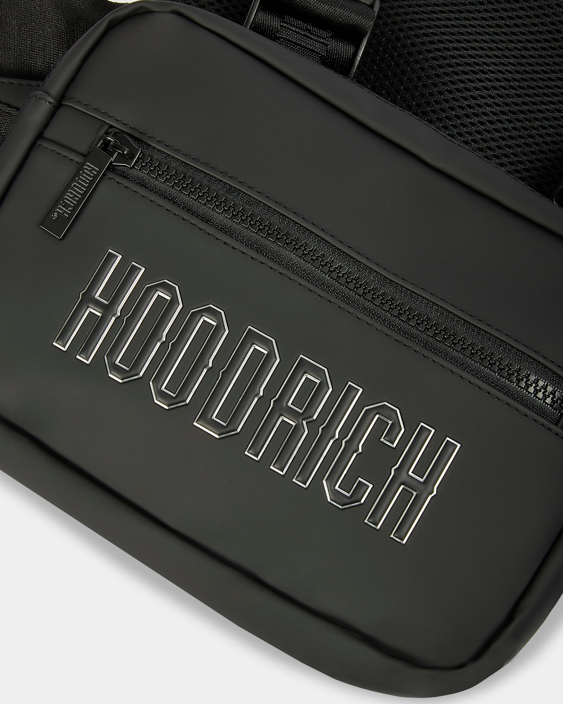 Coupe Chest Bag - Black/Silver