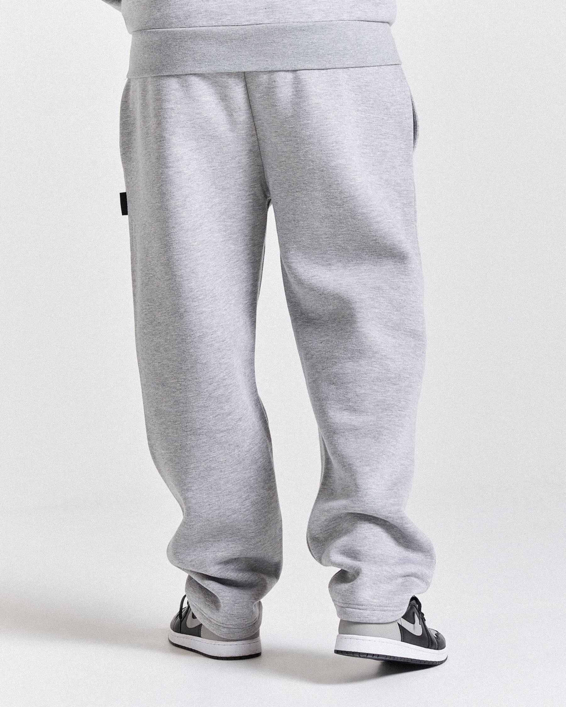 Pantaloni da jogging oversize a gamba larga Varsite - Grigio/Bianco