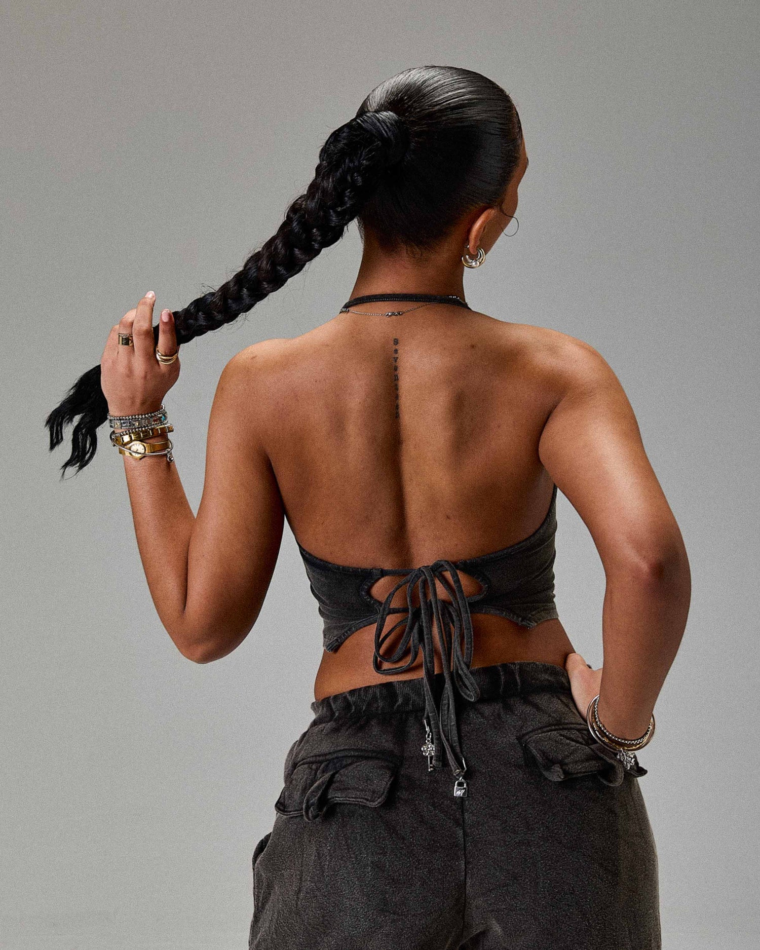 Top con laccetti posteriori The Winner's Circle Token - Nero lavato