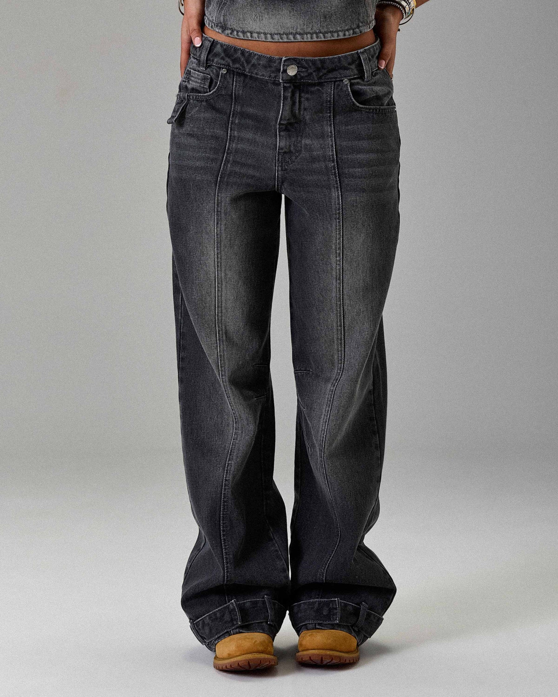 Jeans cargo a gamba larga Solace di Winner's Circle - Grigio/Nero