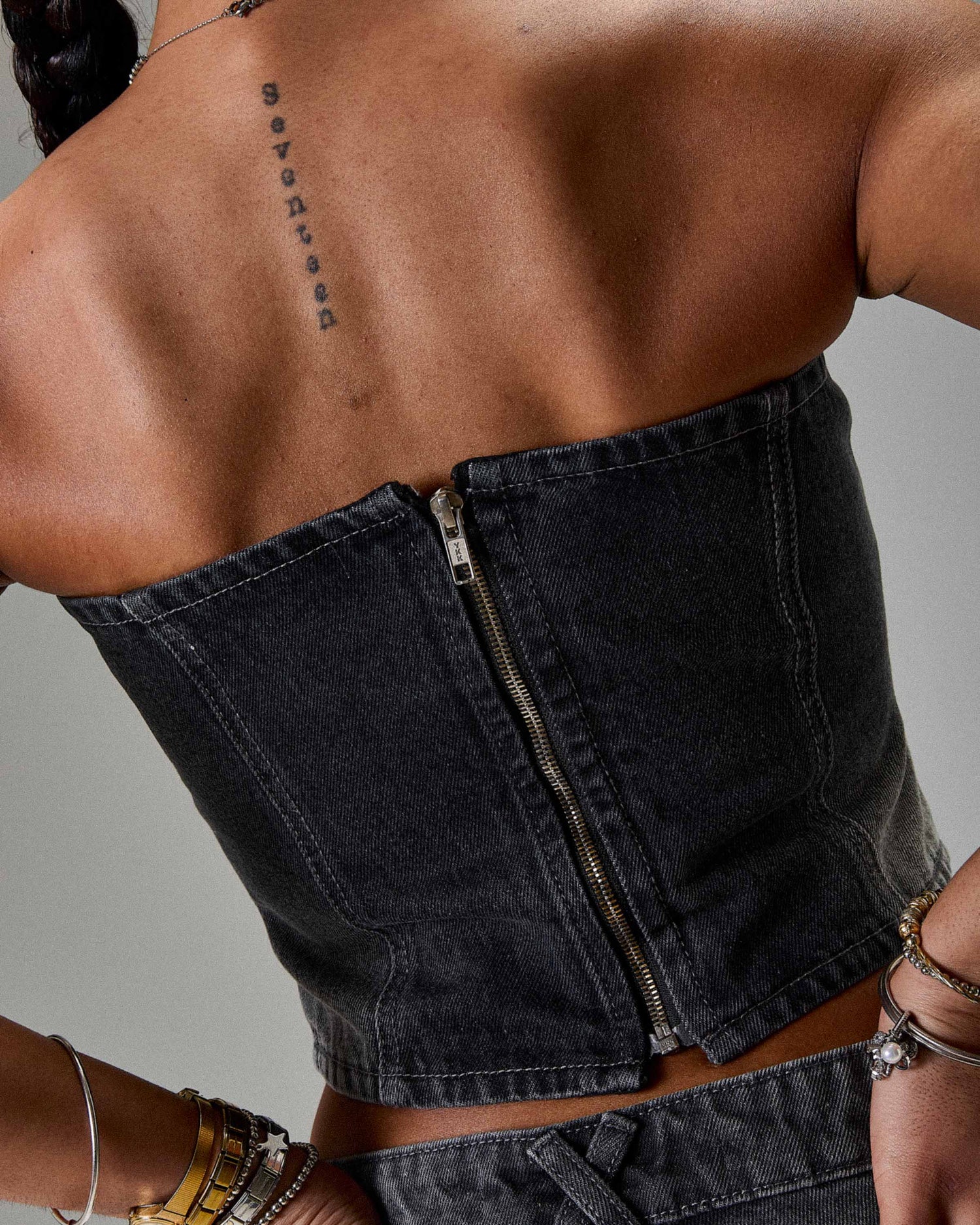 The Winner's Circle Solace Panelled Applique Corse - Grigio/Nero