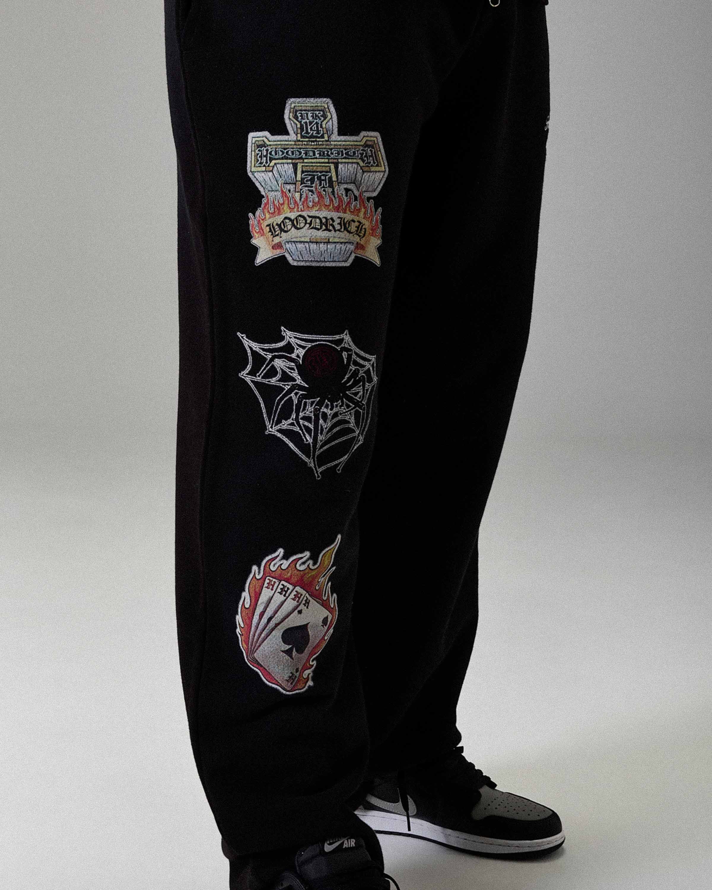 Jogger oversize con orlo aperto The Winner's Circle Phase - Nero