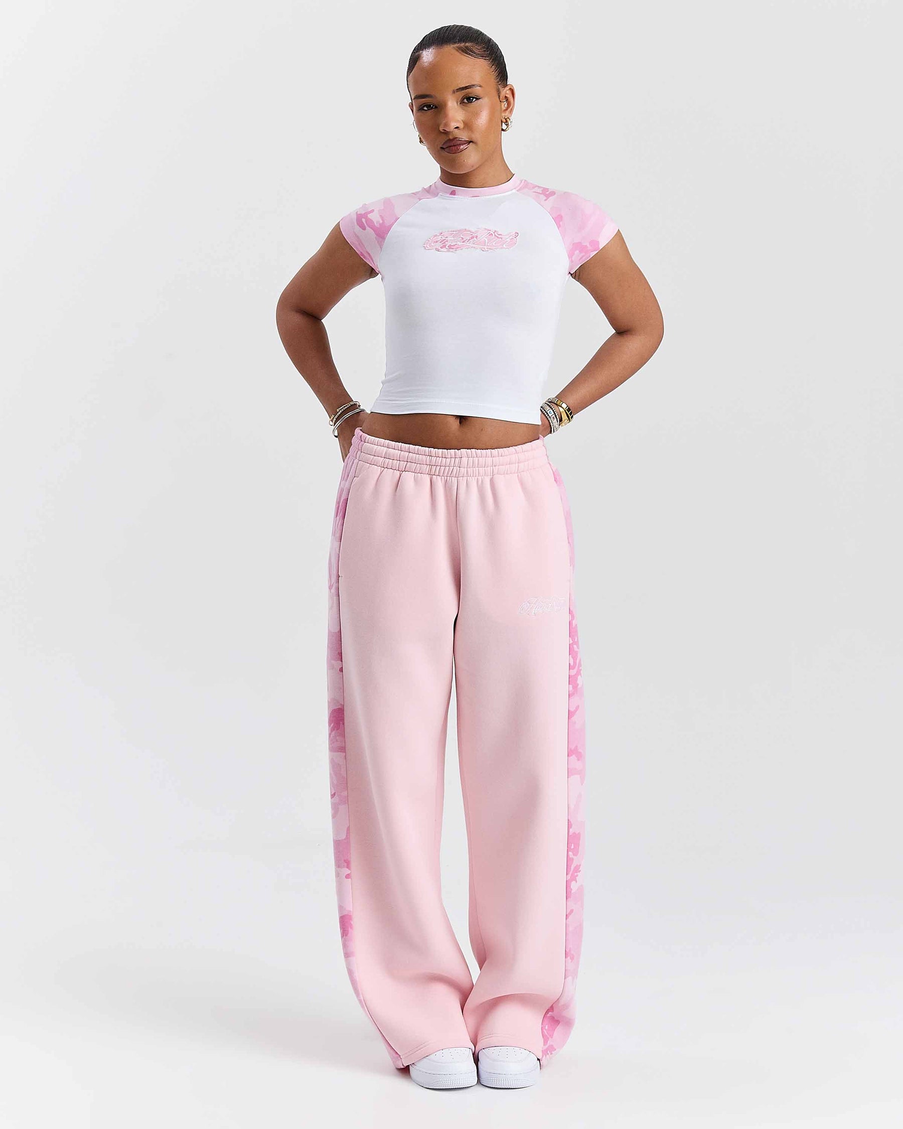 Pantaloni da jogging larghi oversize Field - Rosa/Bianco/Mimetico