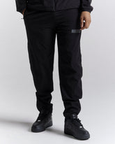 Surge Woven Pant - Black/Reflective