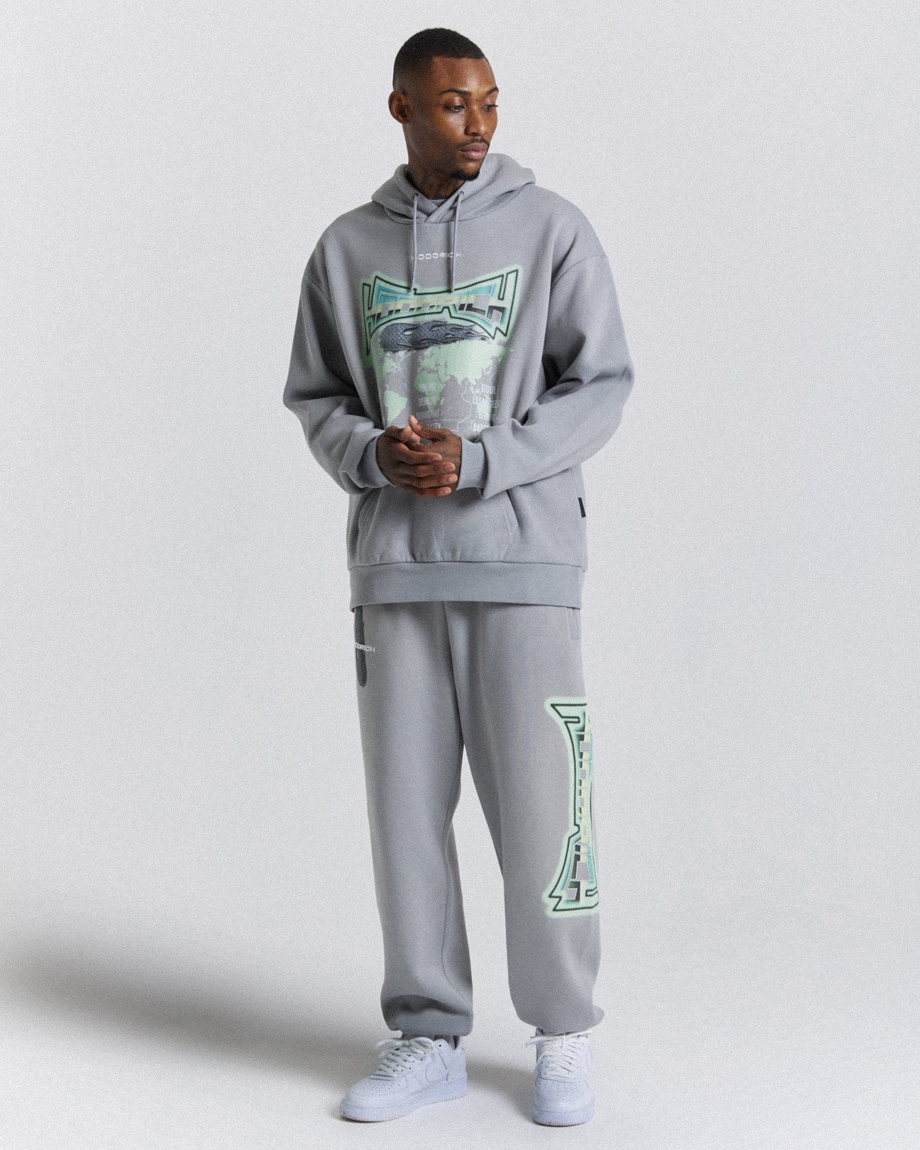 Worldwide Oversized Joggers - Grey/White/Green