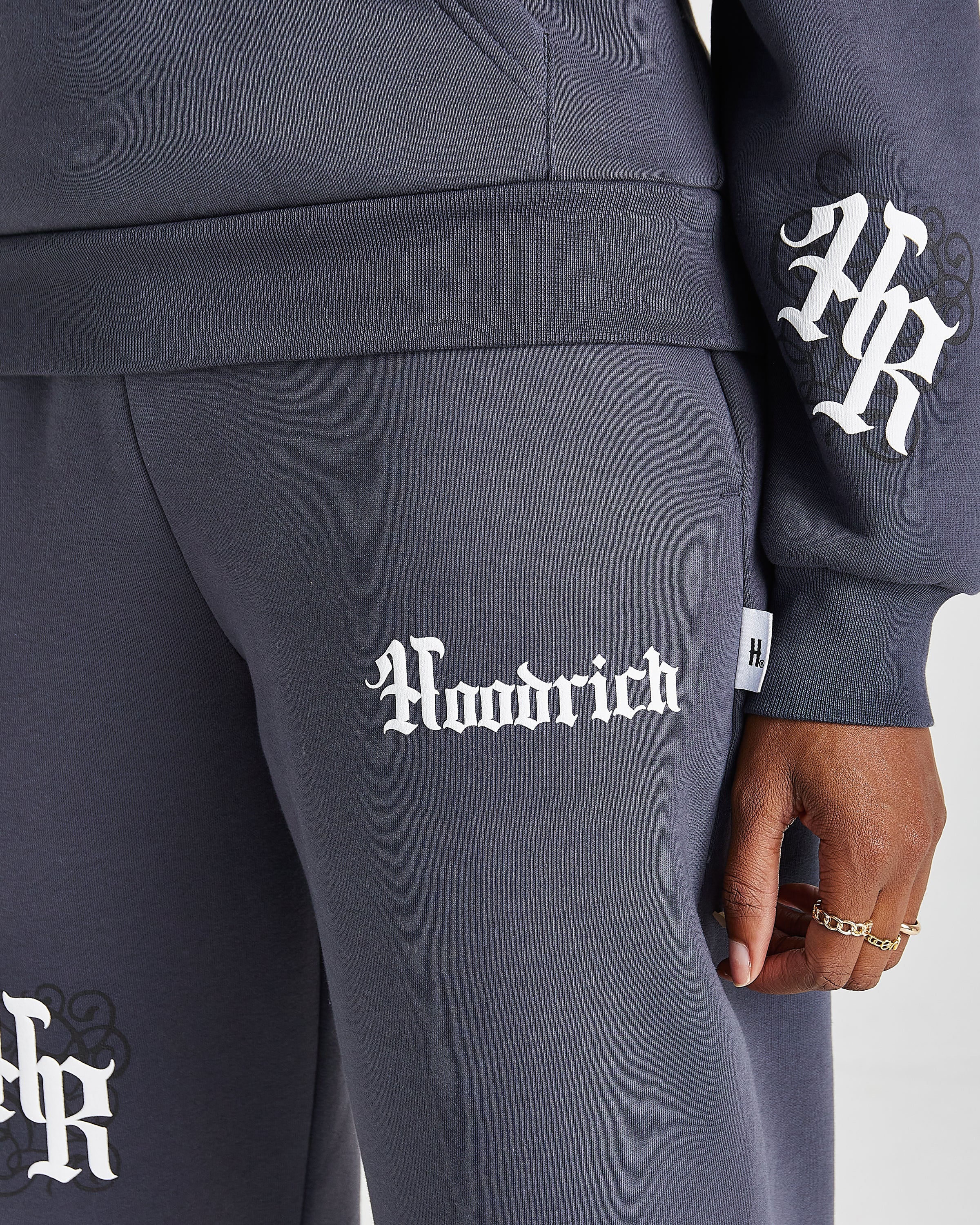 Onyx Oversized Joggers - Grey/White