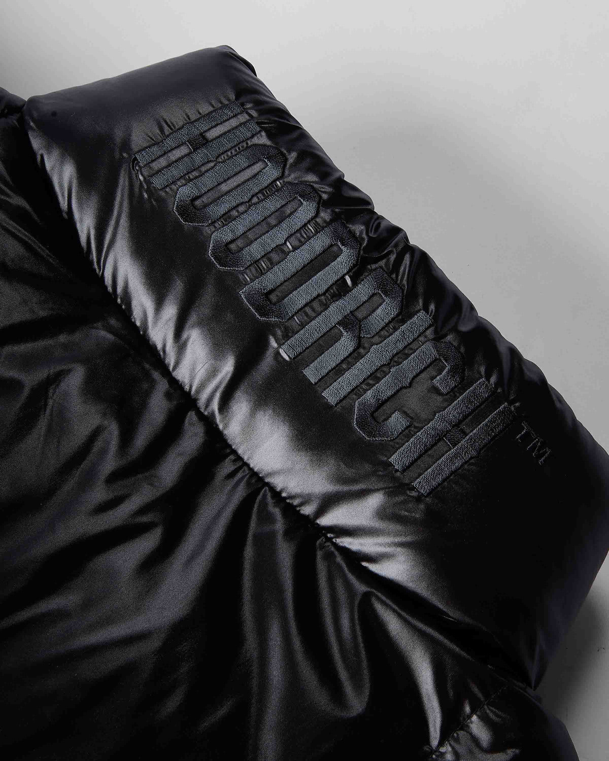 Charger Gilet - Black