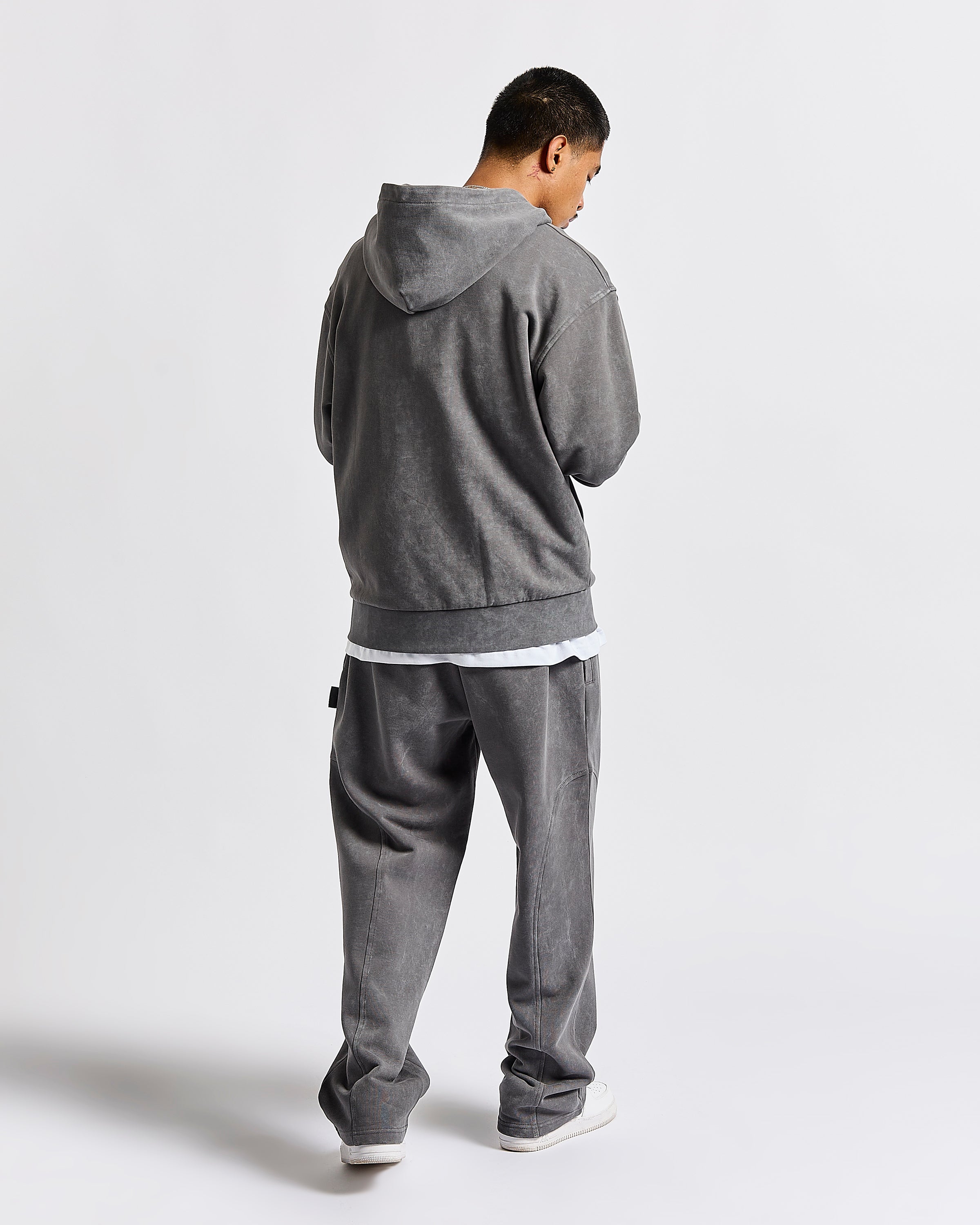 Pantaloni da jogging oversize a gamba larga Cursed - Grigio lavaggio/Nero