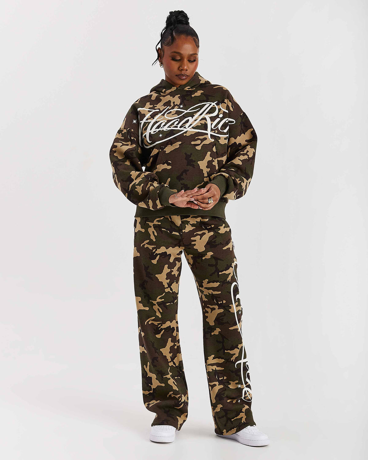 Pantaloni da jogging a gamba larga Solace - Camo