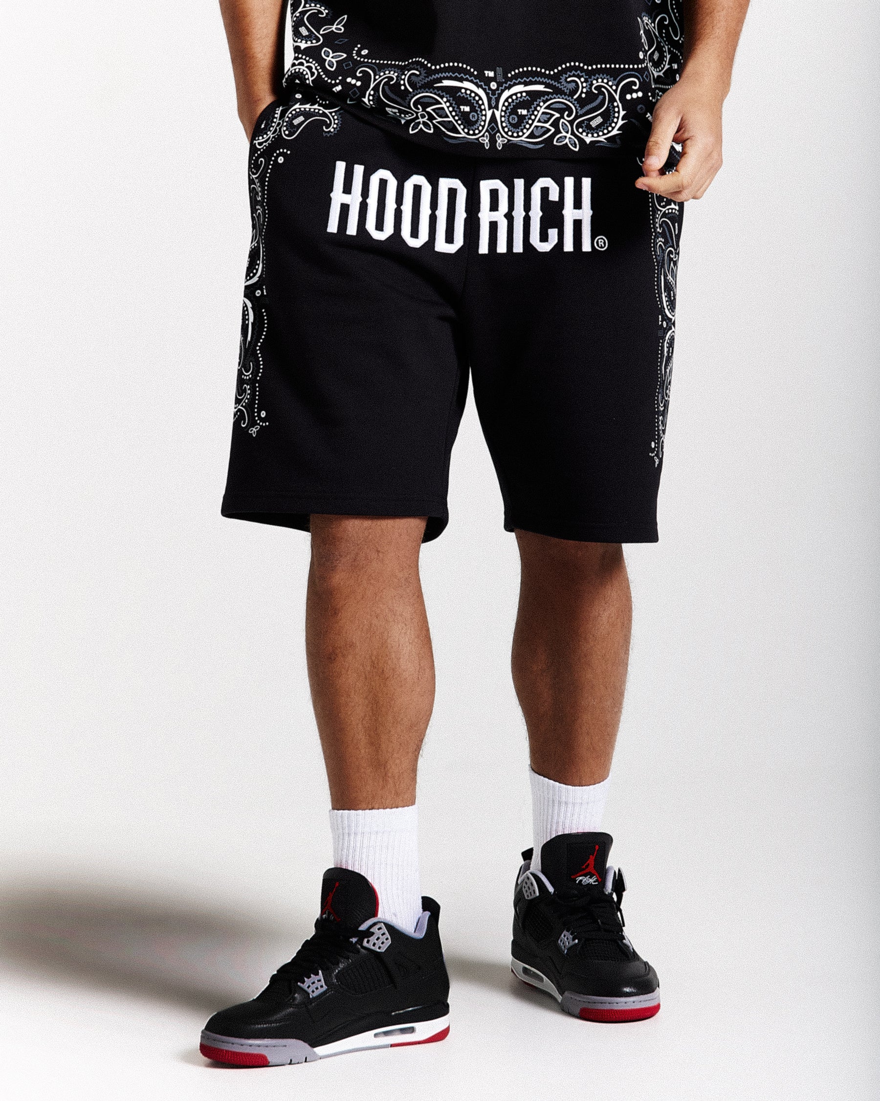 Motif Oversized Shorts - Black/White/Grey