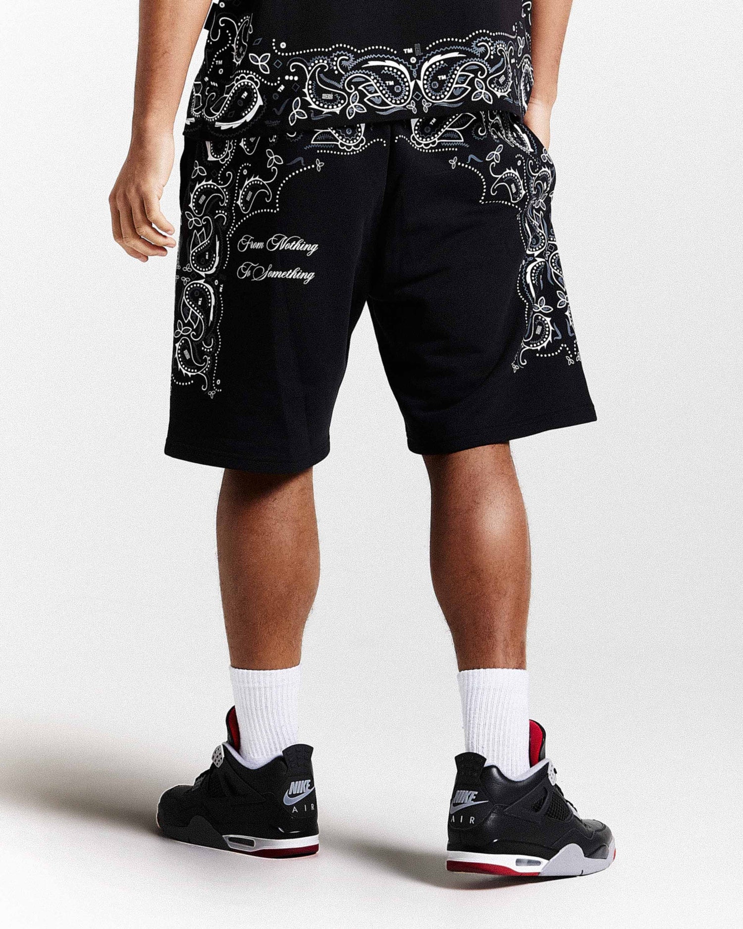 Pantaloncini oversize con motivo - Nero/Bianco/Grigio