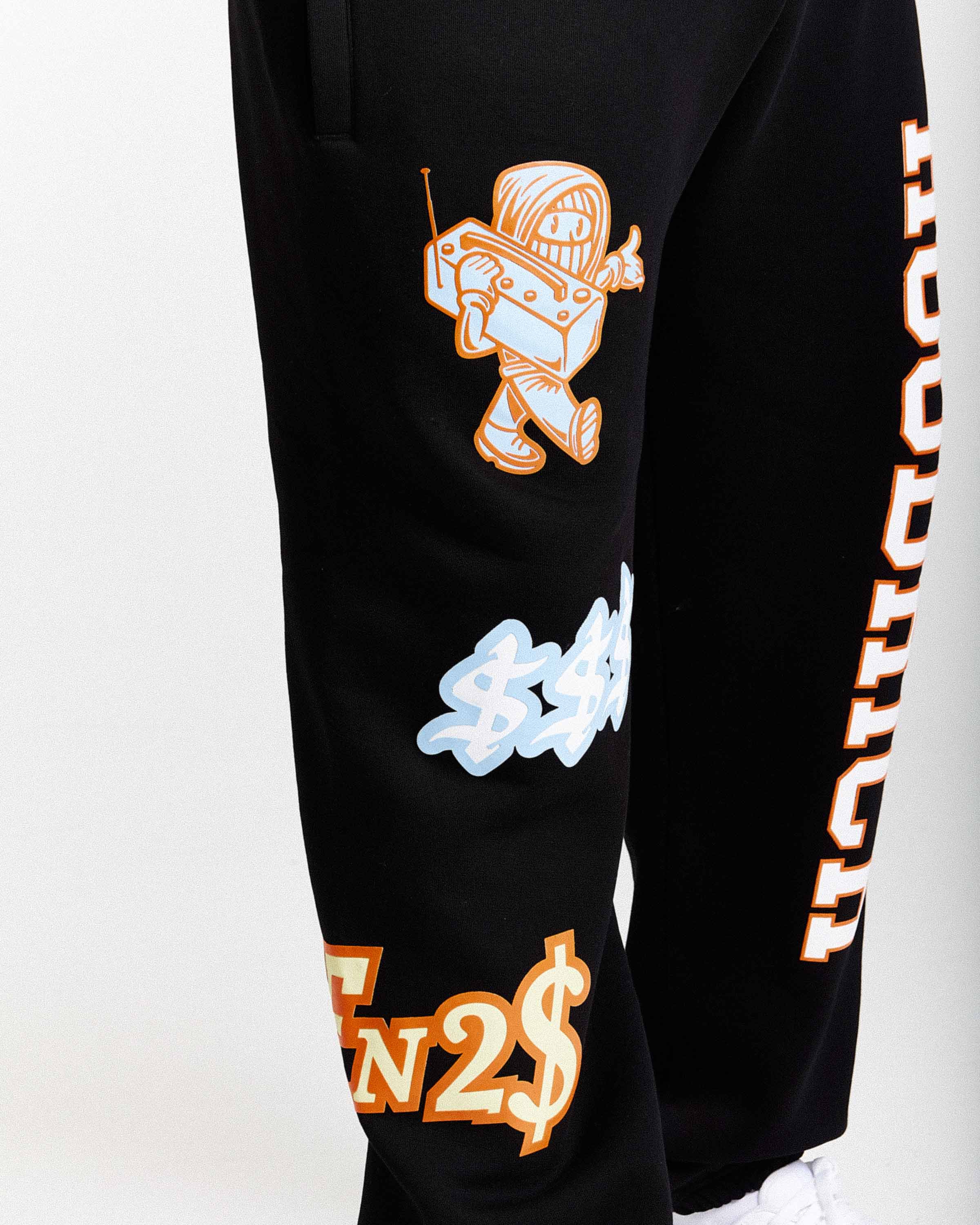 Pantaloni da jogging oversize Loony - Nero/Bianco