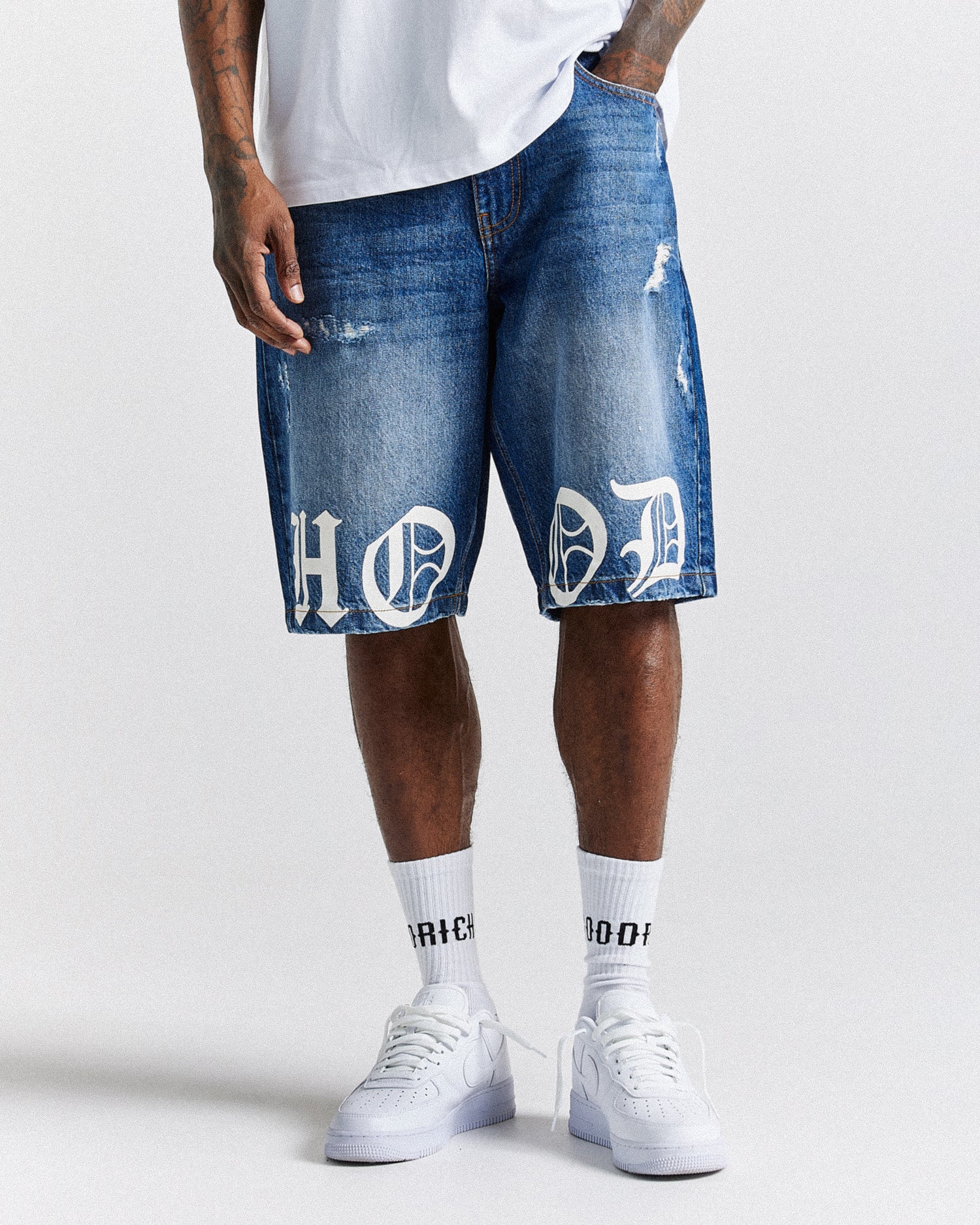 Old English Denim Short - Light Blue/White