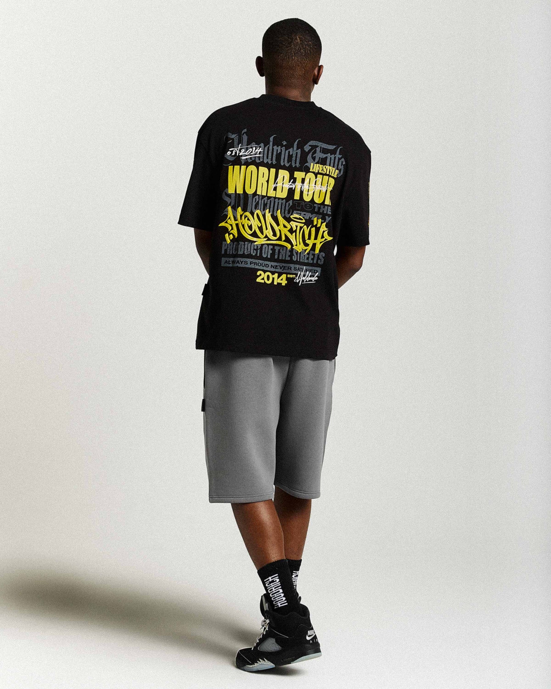 Stamp Tour Oversized Shorts - Grey/Black/Yellow