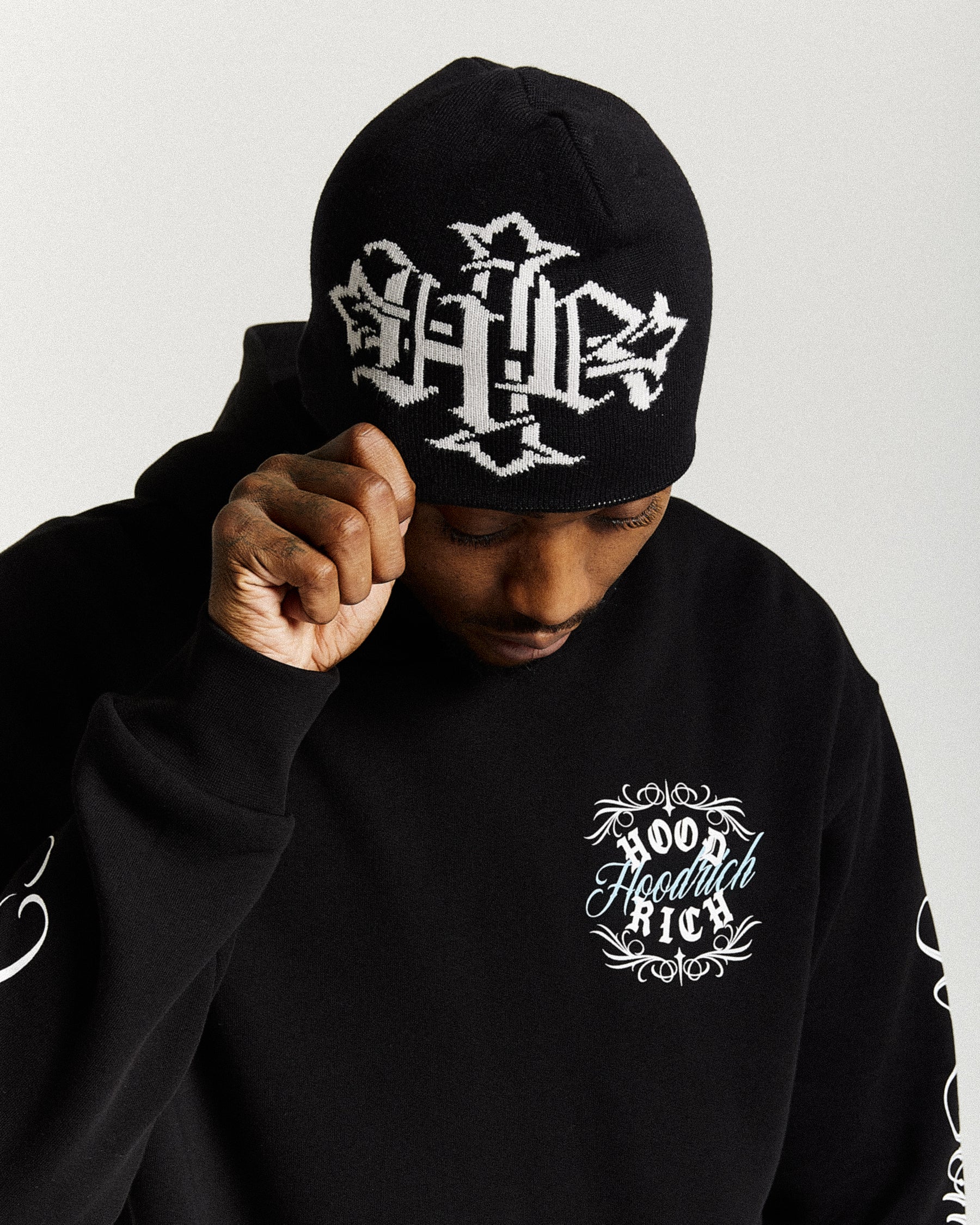 Virtux Skull Knit Beanie - Black/Grey