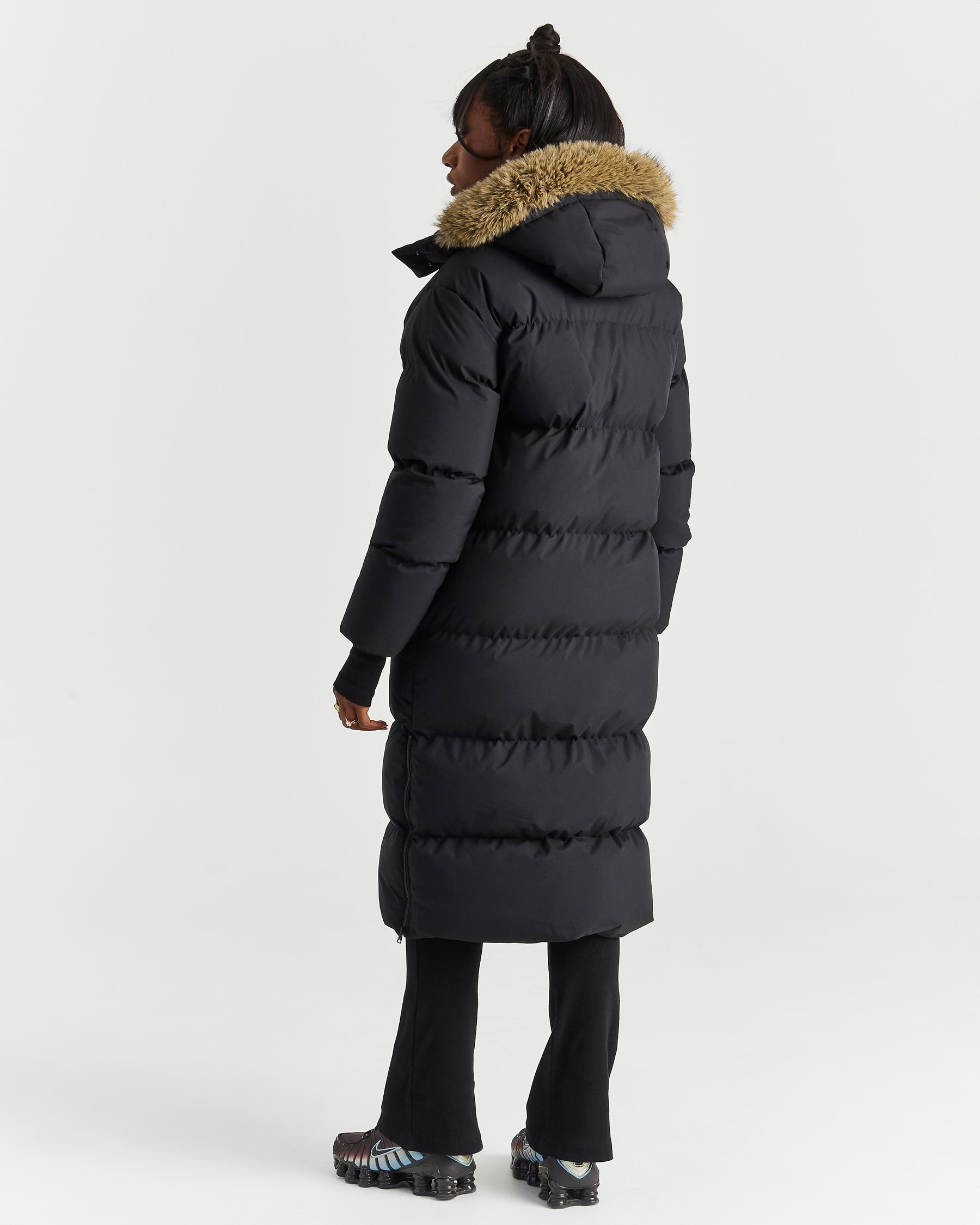 Script Hugo Longline Puffer - Black/Silver/Fur